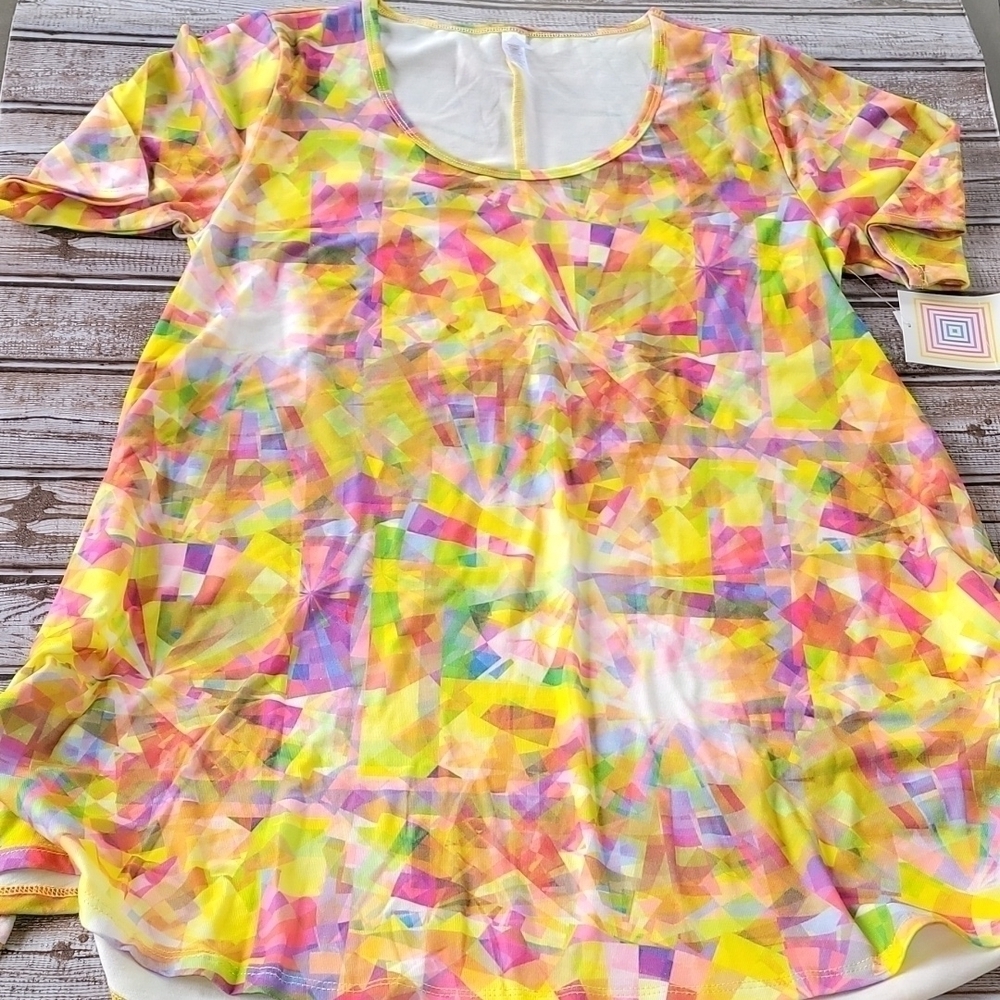 LuLaroe Brand NEW Perfect Tee size XS Sparkle Gem